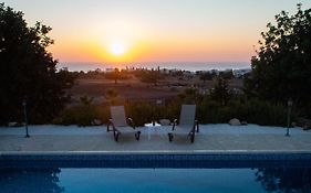 Adonis Villa