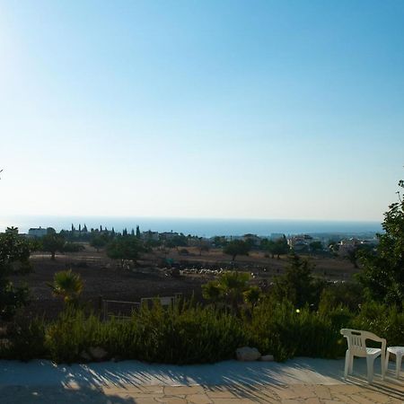 Adonis Villa Coral Bay Exterior photo